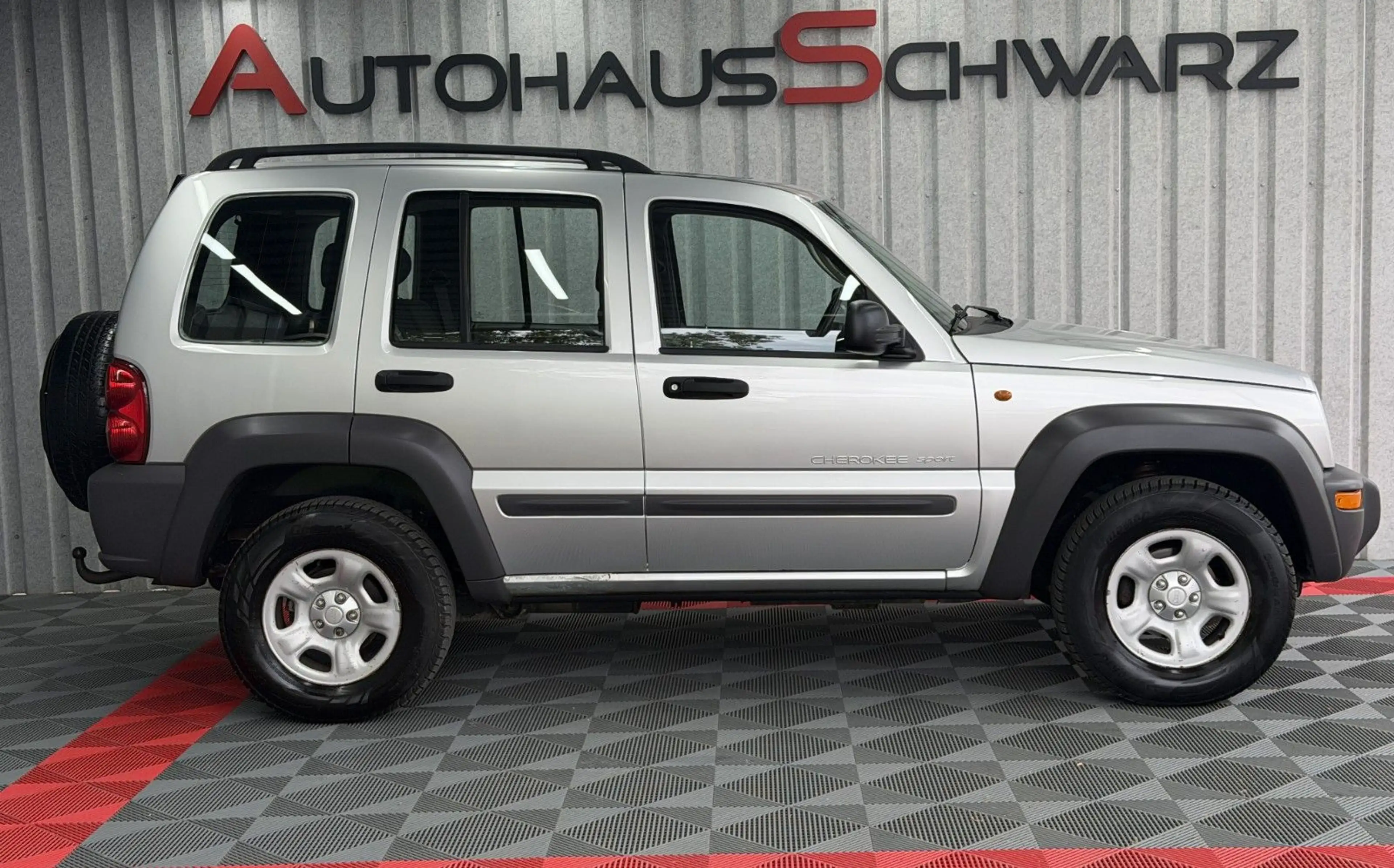 Jeep Cherokee Sport 2.8 CRD Aut. S-Dach AHK Tempo — photo 8