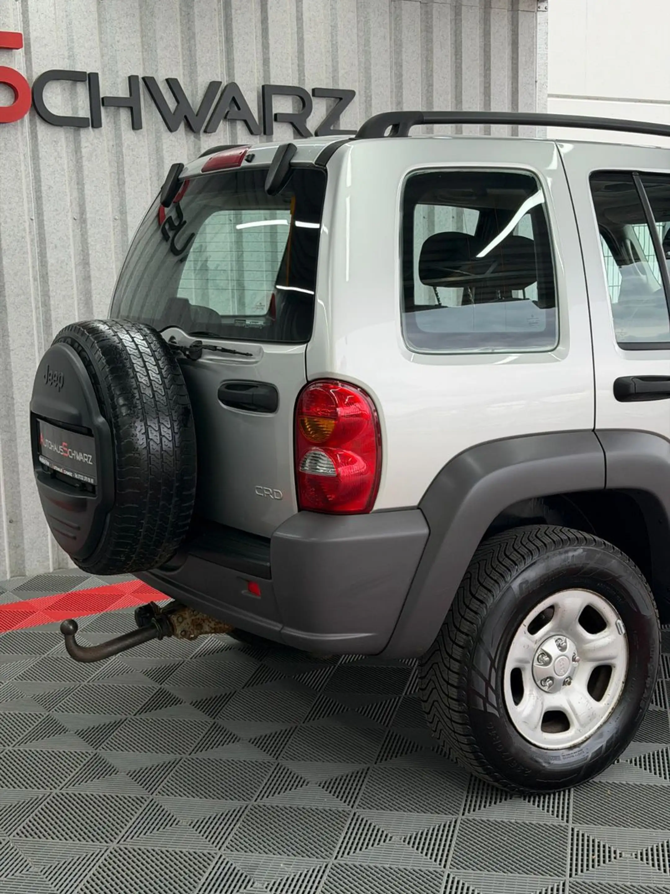 Jeep Cherokee Sport 2.8 CRD Aut. S-Dach AHK Tempo — photo 11