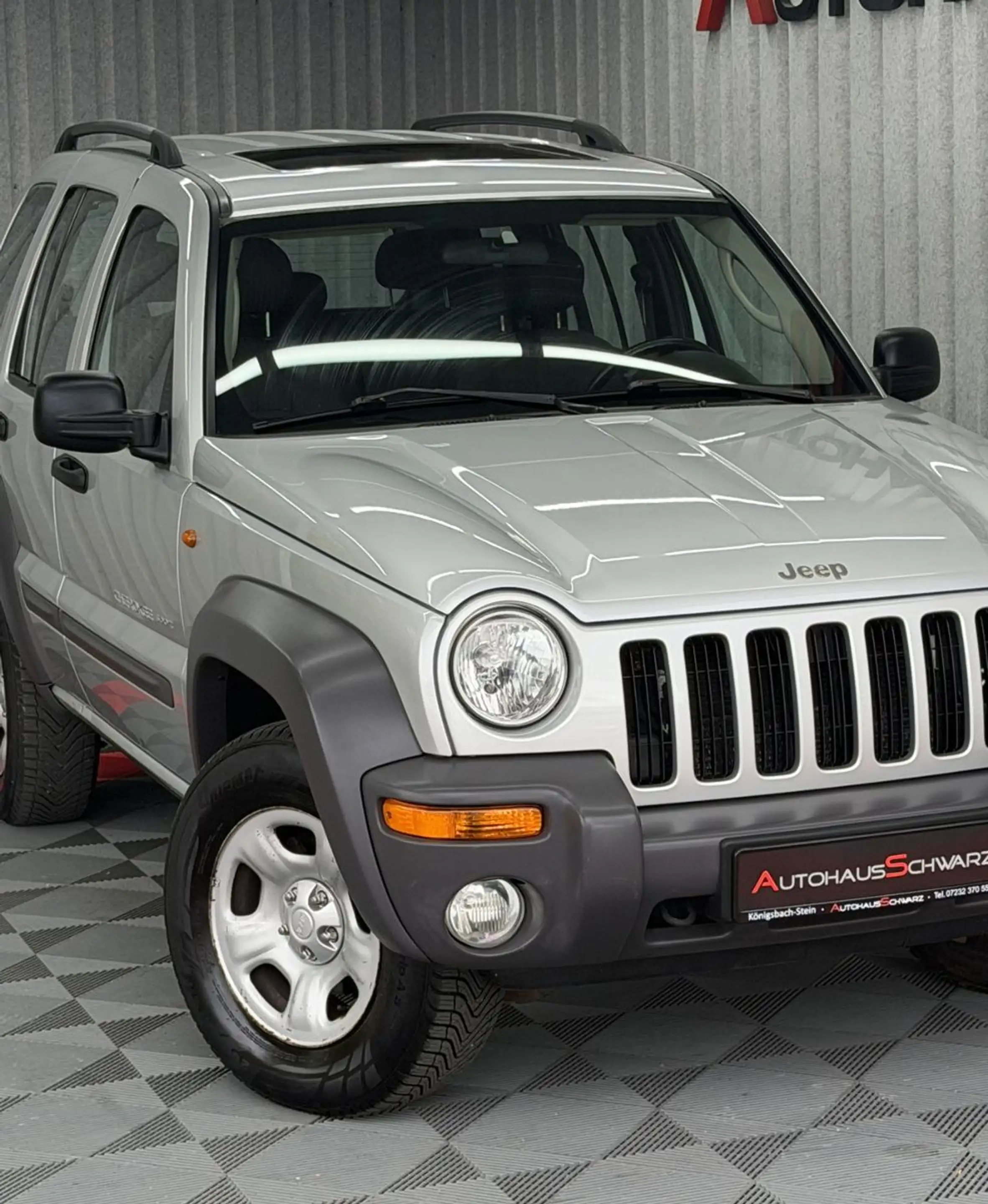 Jeep Cherokee Sport 2.8 CRD Aut. S-Dach AHK Tempo — photo 10