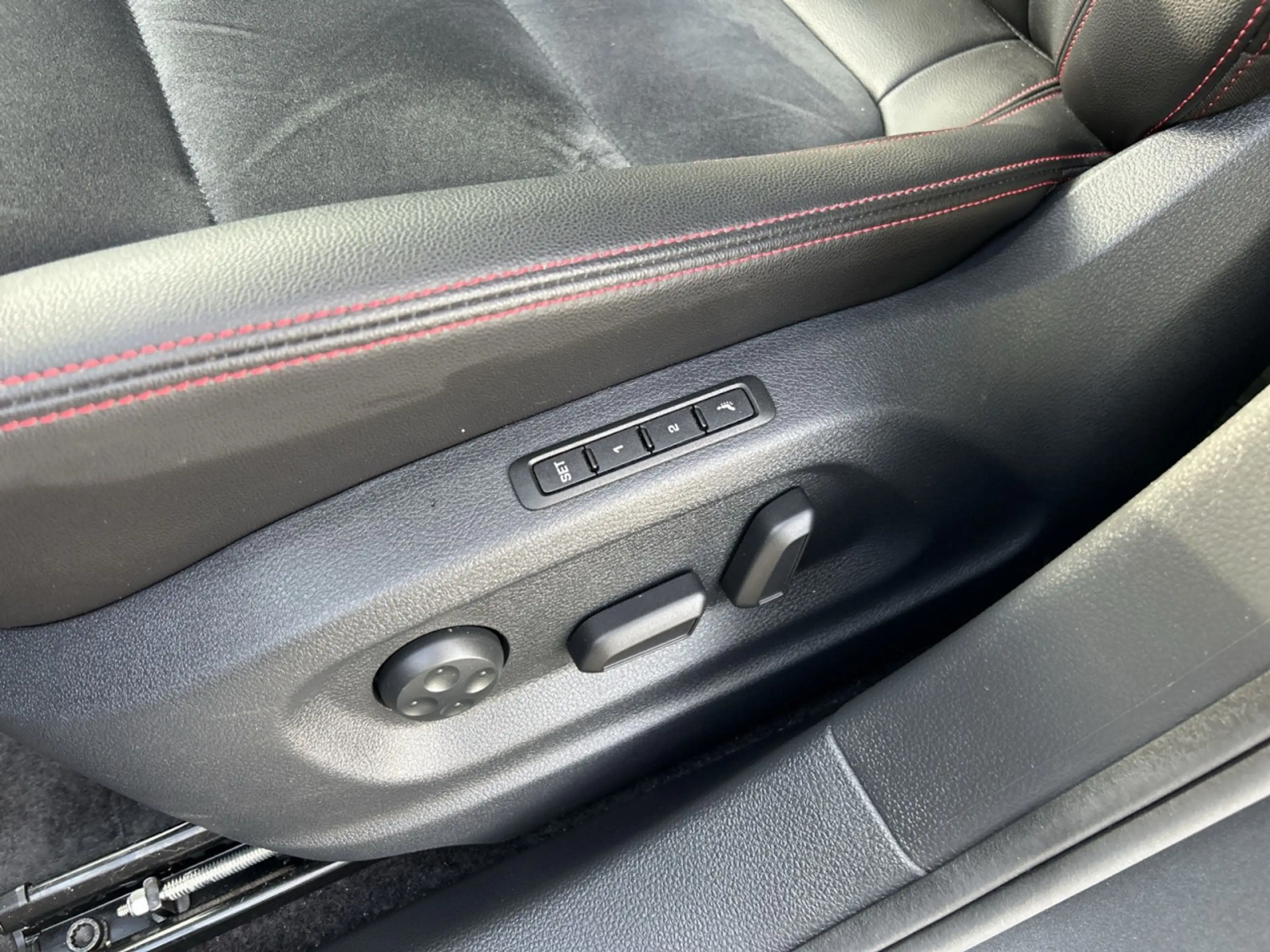 SEAT Alhambra FR-LINE 1.4TSI DSG AHK+NAVI+ACC+7-SITZE Klima — photo 11