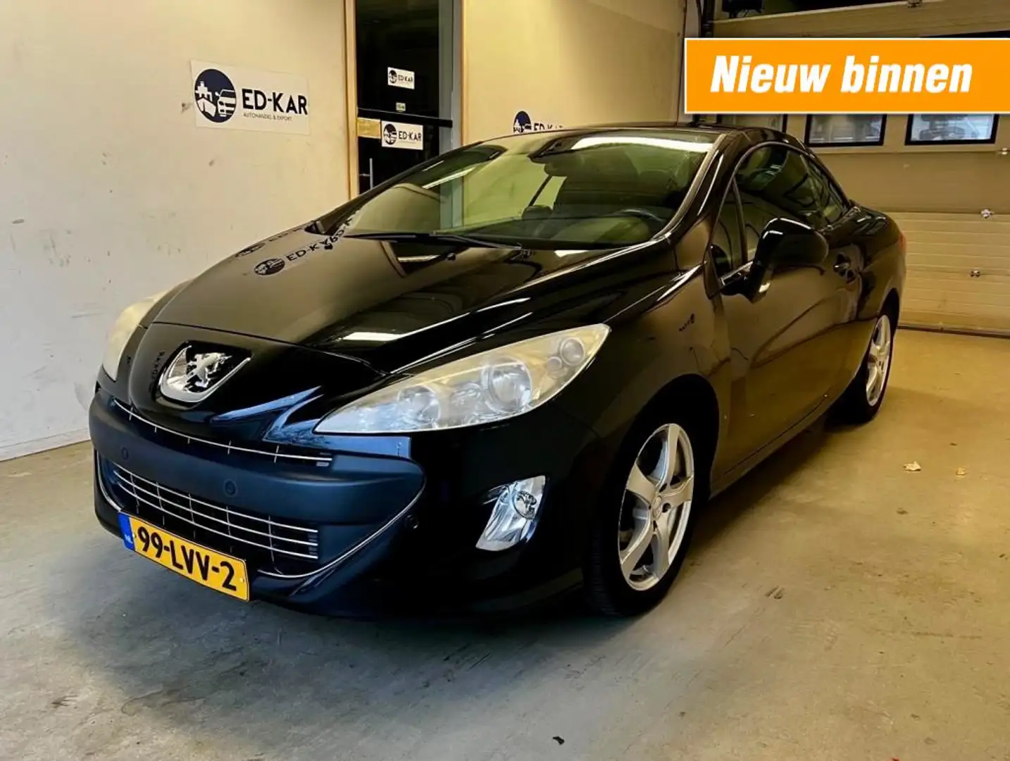 Peugeot 308 CC 1.6 THP Feline AUT CLIMA LEER NAP APK RIJDT GOE Zwart - 1