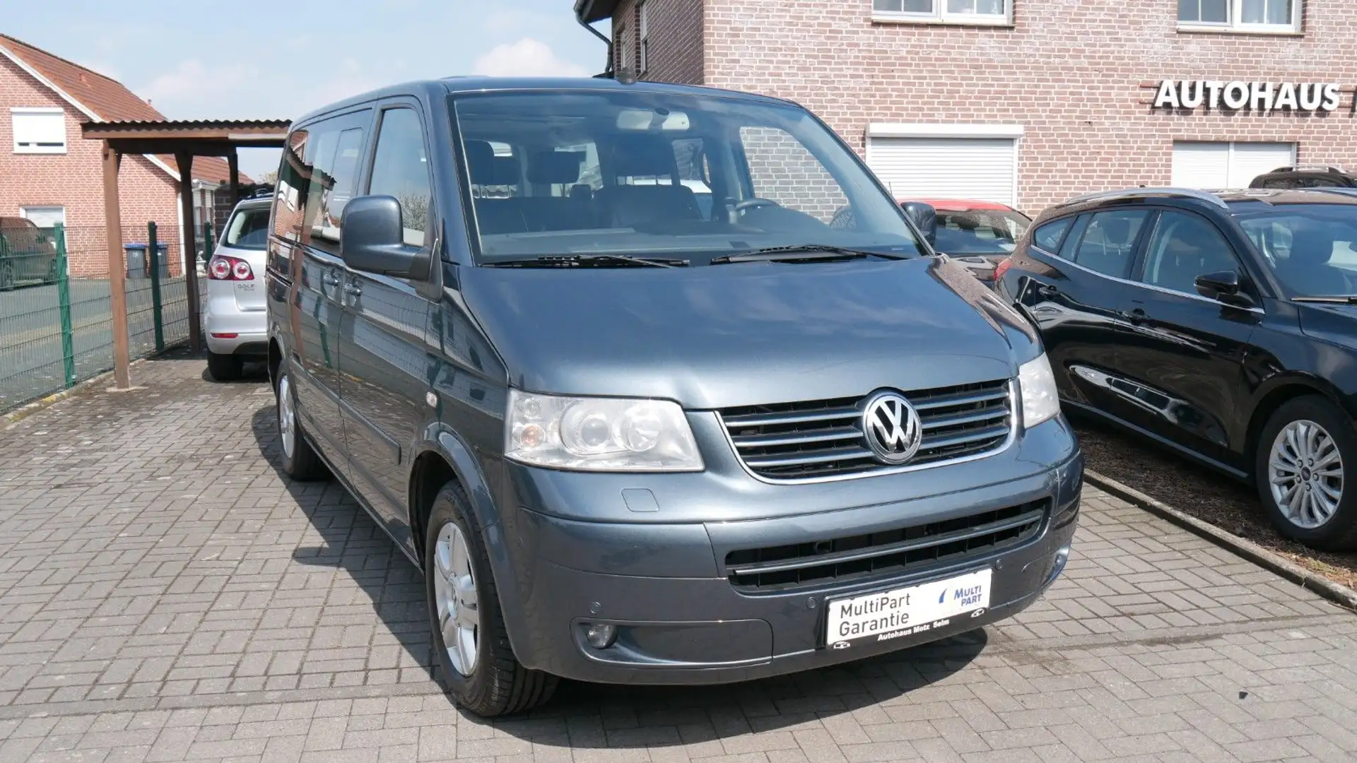 Volkswagen T5 Multivan Highline Сірий - 1
