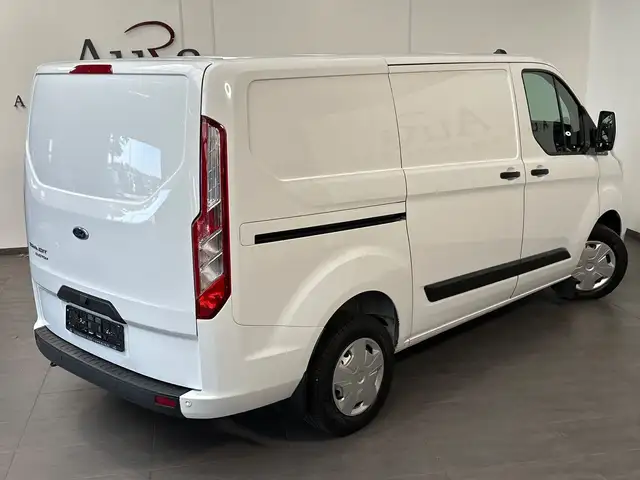 Ford Transit Custom view 5