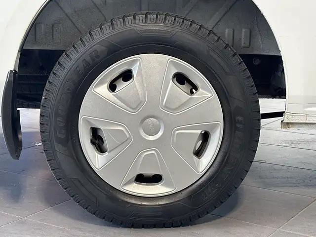 Ford Transit Custom view 3