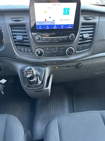 Ford Transit Custom view 10