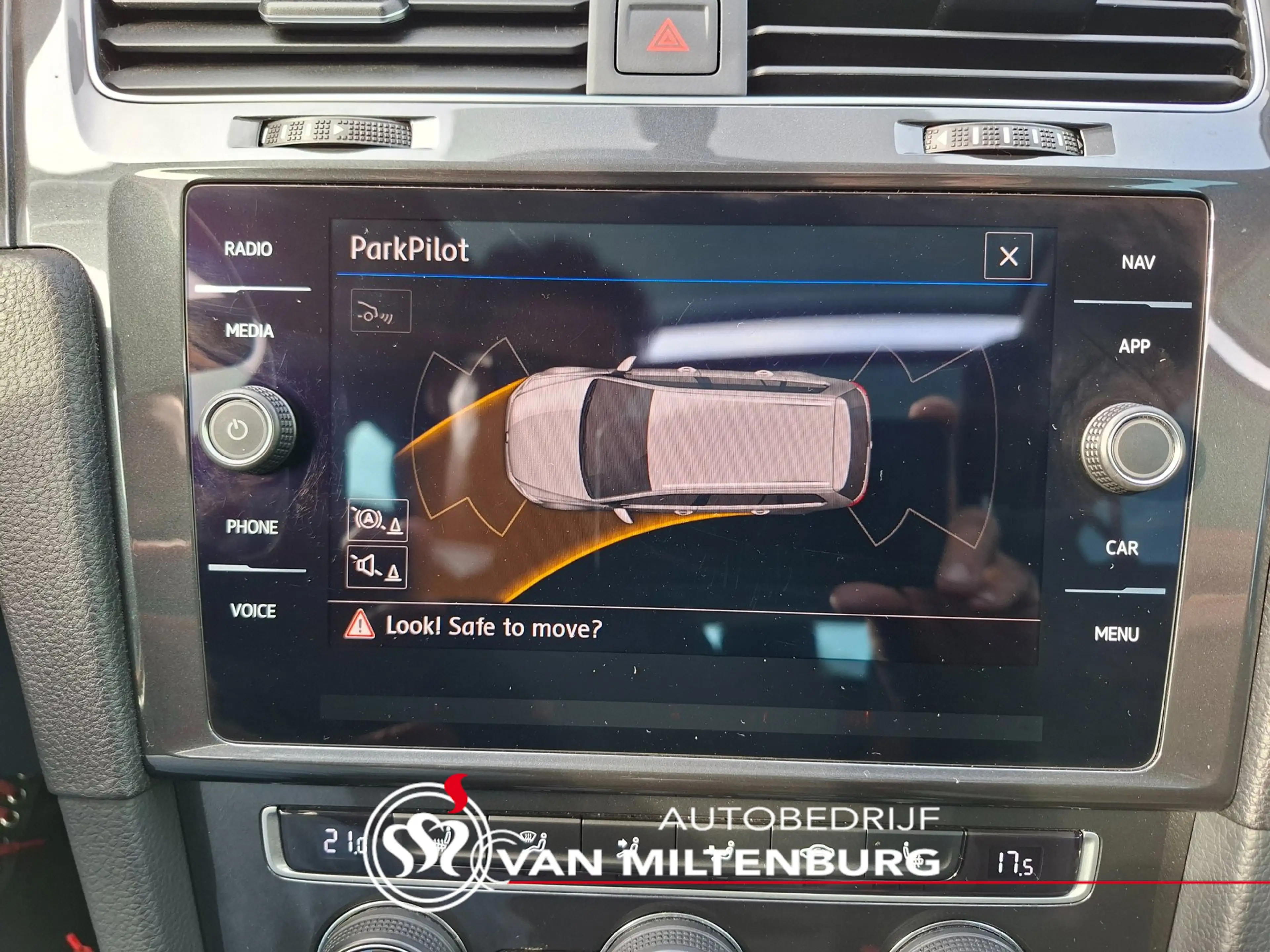 Volkswagen Golf Variant 1.5 TSI Comfortline Business Panoramadak Clima Cam — photo 11