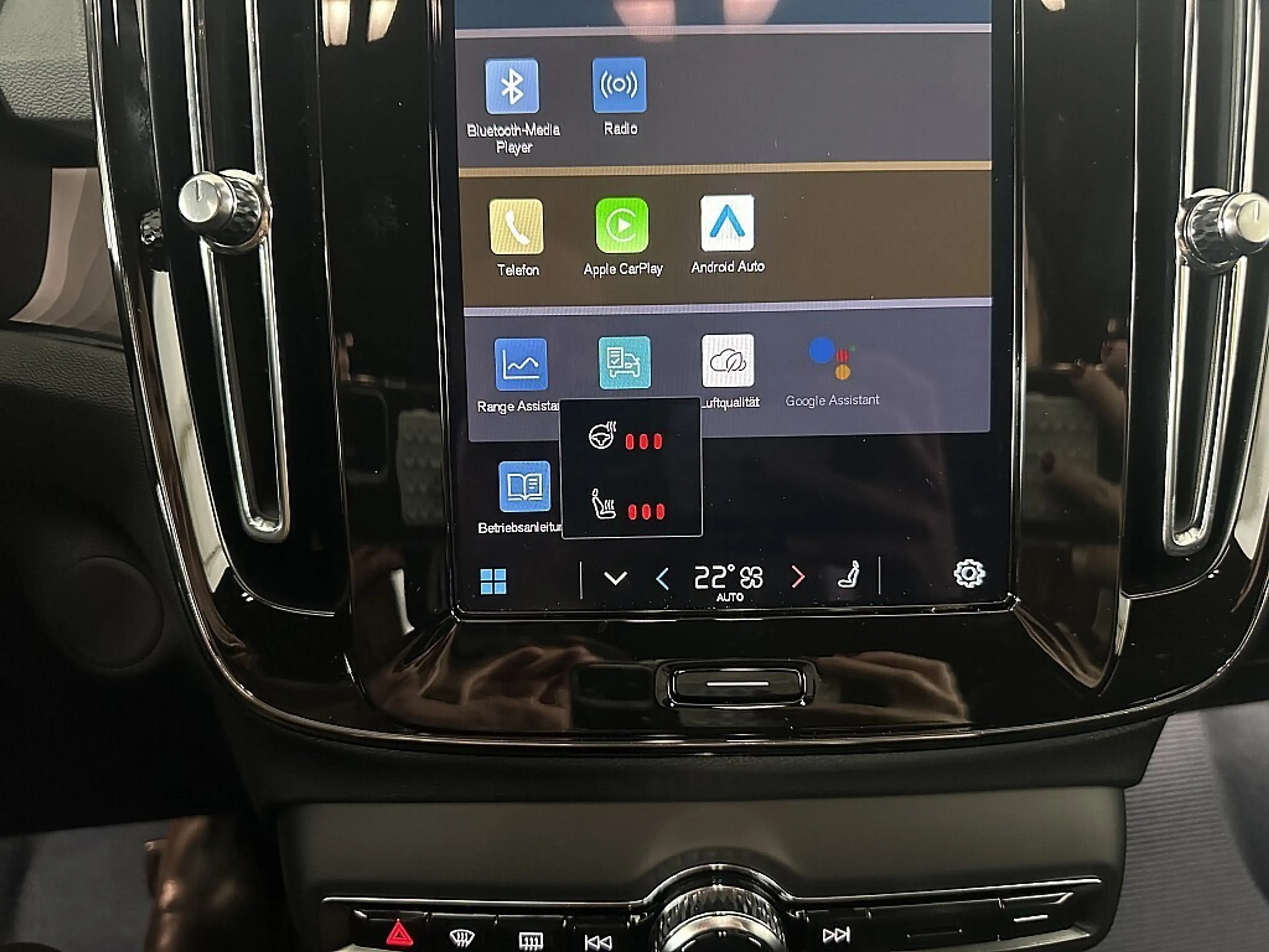 Volvo EX40 Single Motor Extended Range 82kWh Plus Dark | S... — photo 10