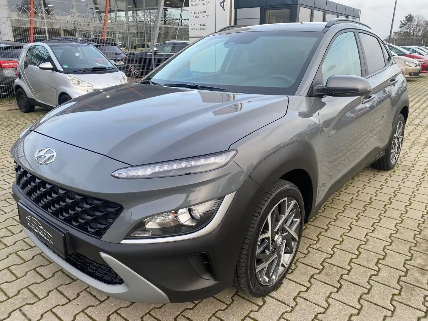 Hyundai KONA Trend Mild-Hybrid 2WD Grau - 1