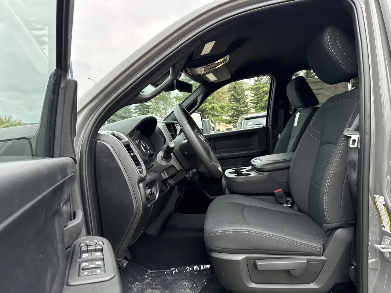RAM 2500 снимка RAM 2500