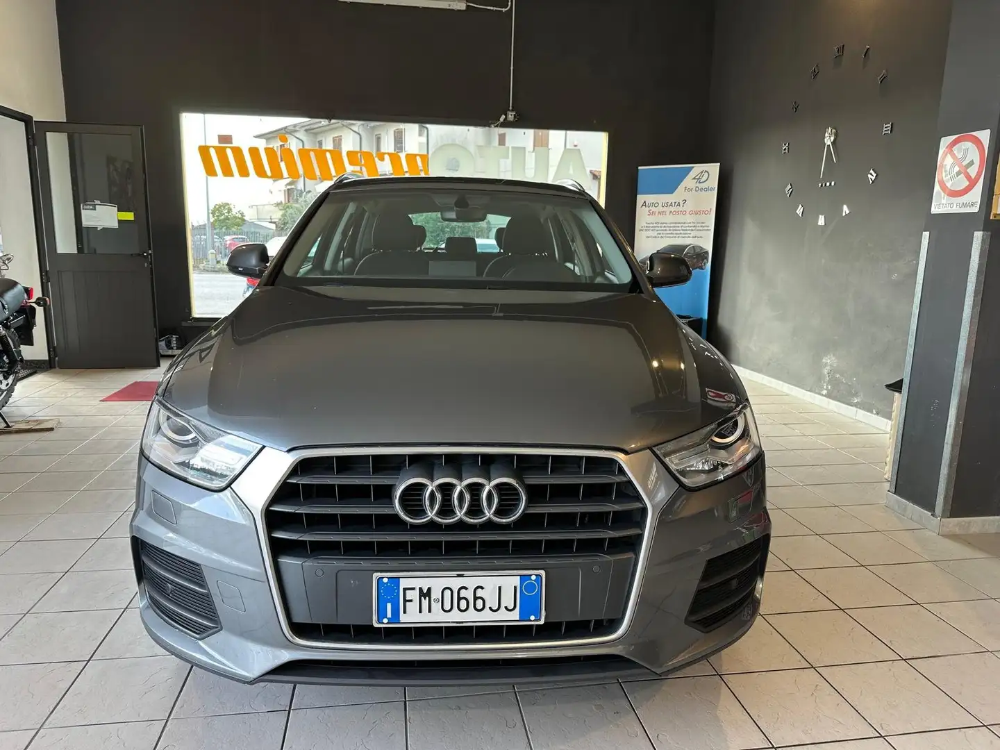 Audi Q3 Q3 I 2015 2.0 tdi Sport 150cv s-tronic Grau - 1