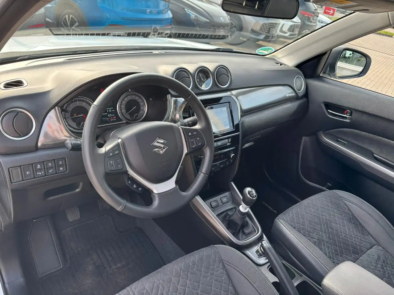 Suzuki Vitara 1.4 Mild-Hybrid Comfort+ 4x4*LED*SHZ*PDC 12