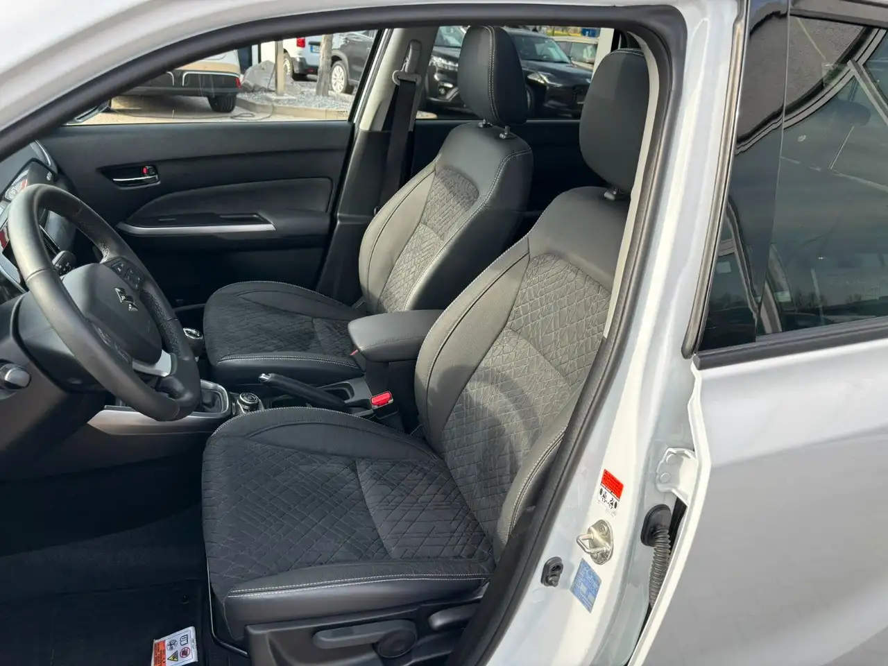 Suzuki Vitara 1.4 Mild-Hybrid Comfort+ 4x4*LED*SHZ*PDC 11