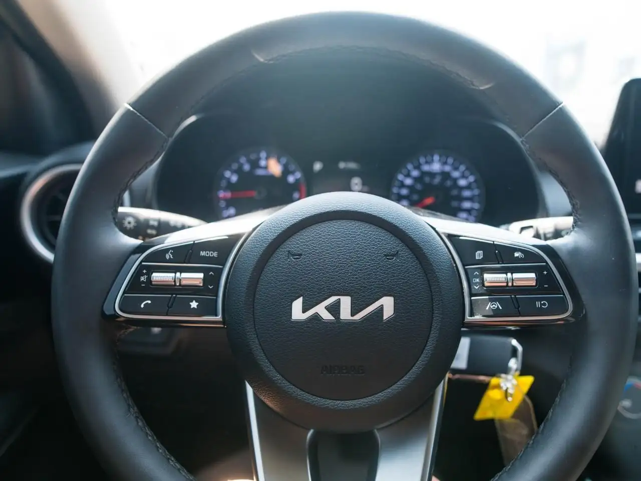 Kia Forte снимка Kia Forte