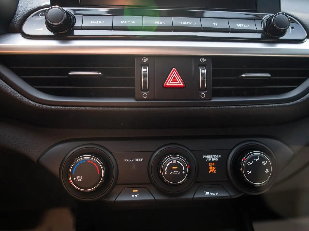 Kia Forte снимка Kia Forte