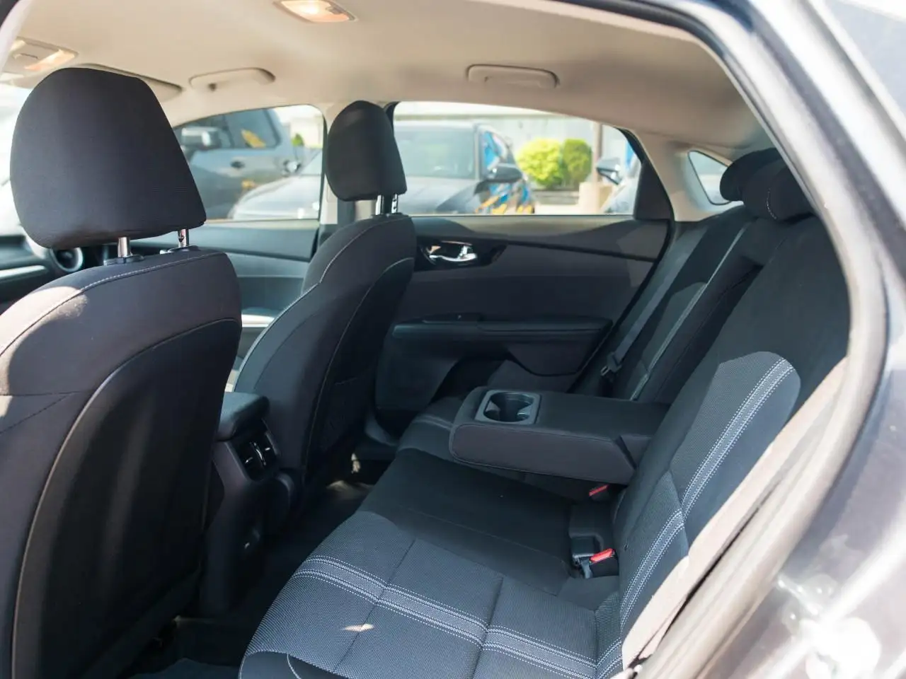 Kia Forte снимка Kia Forte