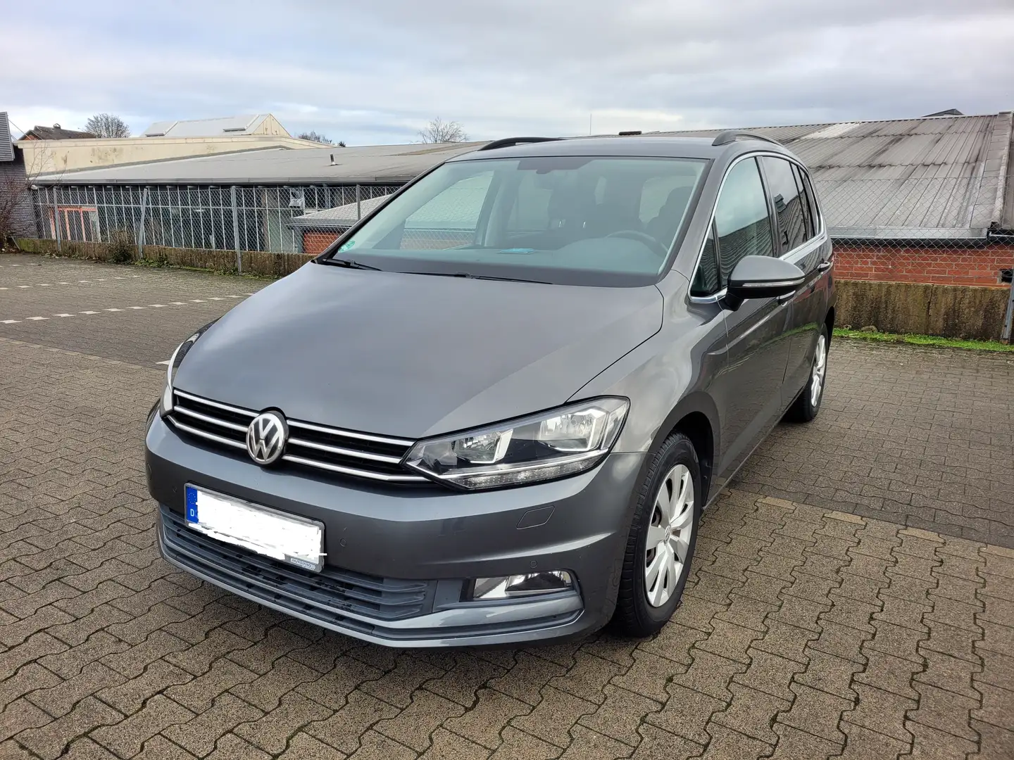 Volkswagen Touran Touran 1.4 TSI (BlueMotion Technology) DSG Comfortline Grau - 1