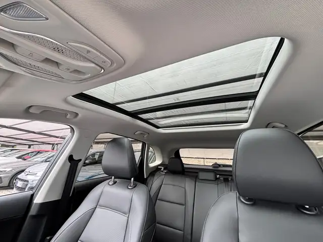 MG ZS view 7