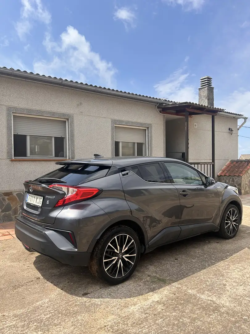 Toyota C-HR 125H Advance - 2