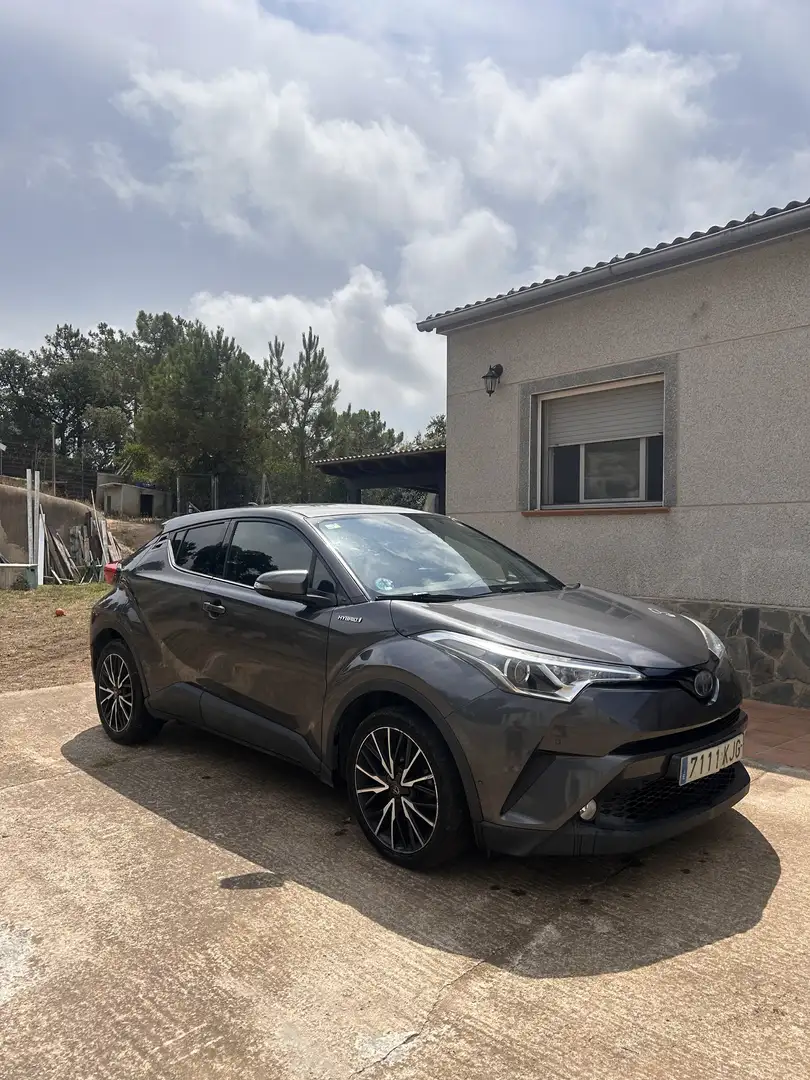 Toyota C-HR 125H Advance - 1