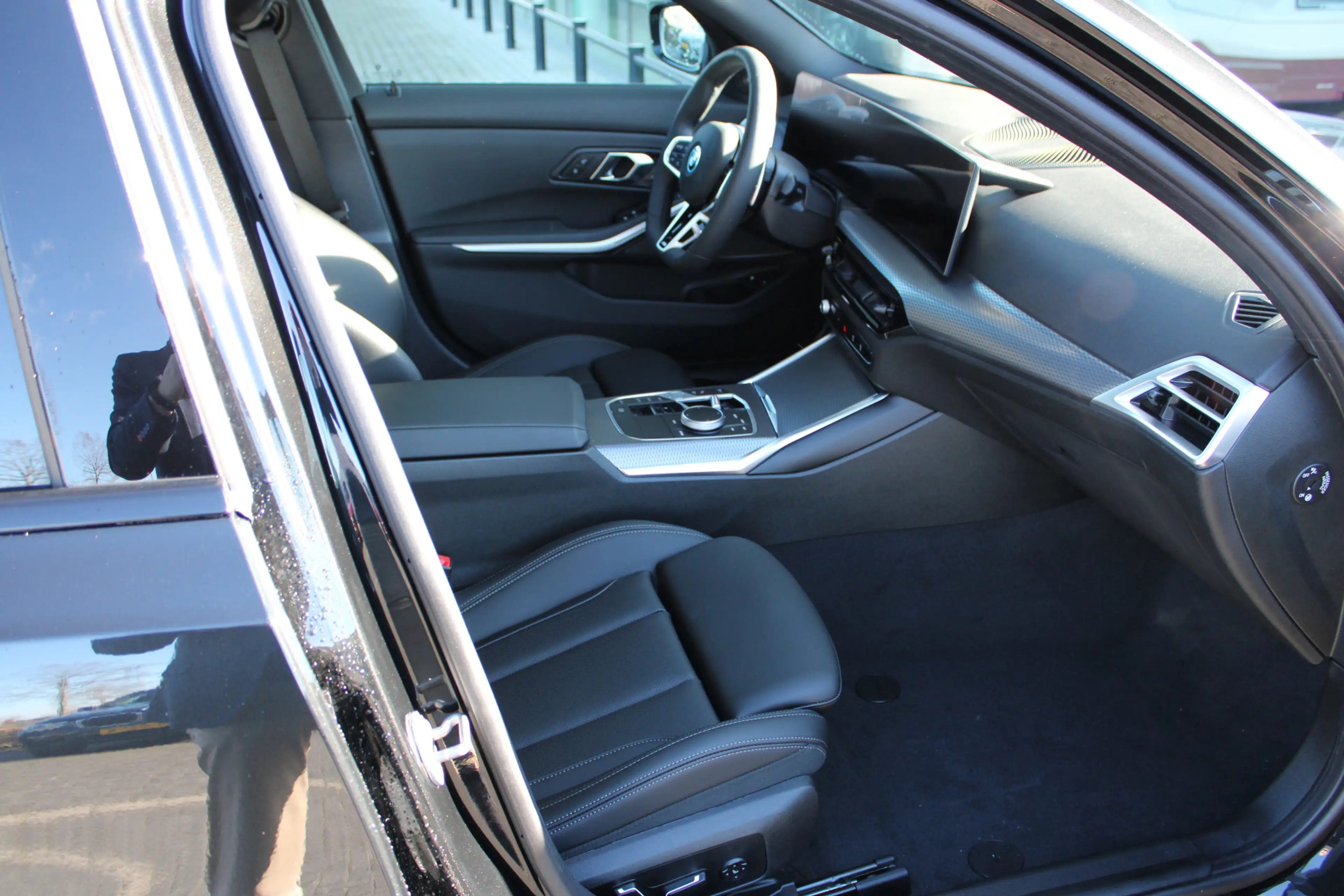 BMW 330 3 Serie 330e M Sport Automaat / Schuif-kanteldak / — photo 11