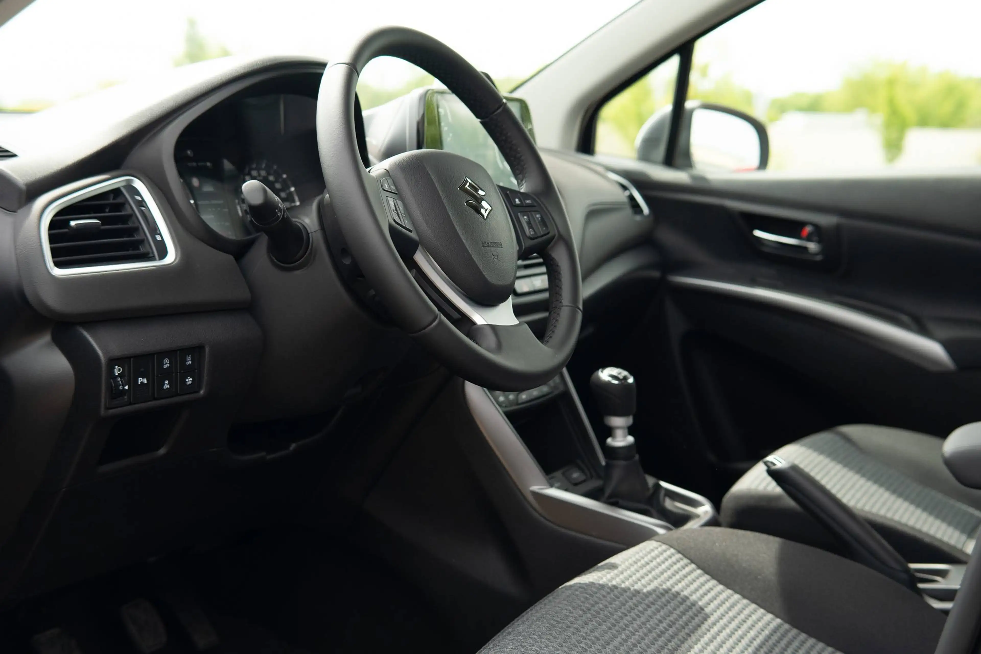 Suzuki S-Cross S-Cross 1.4 Boosterjet Hybrid Comfort *8 Jahre Garantie! — photo 4