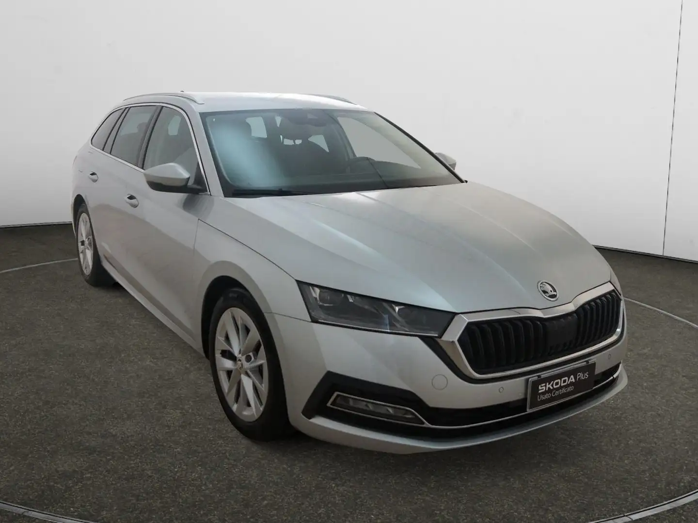 Skoda Octavia Wagon 2.0 TDI 150 CV SCR DSG Style+ EXTRA ACCESSO Argento - 1