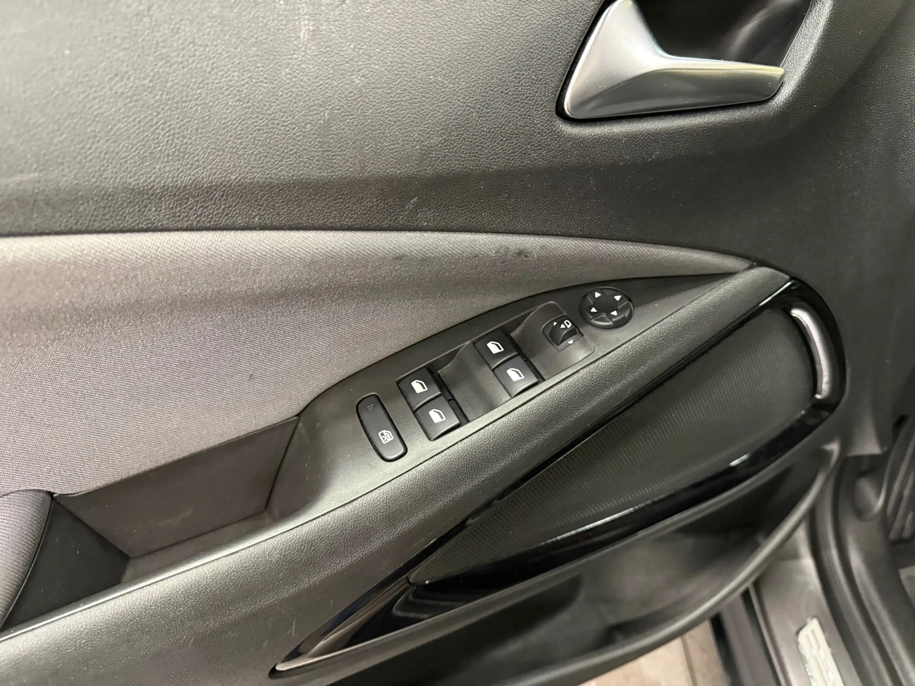 Opel Crossland X 1.2 Turbo Innovation * Automaat / Trekhaak / Camer — photo 10