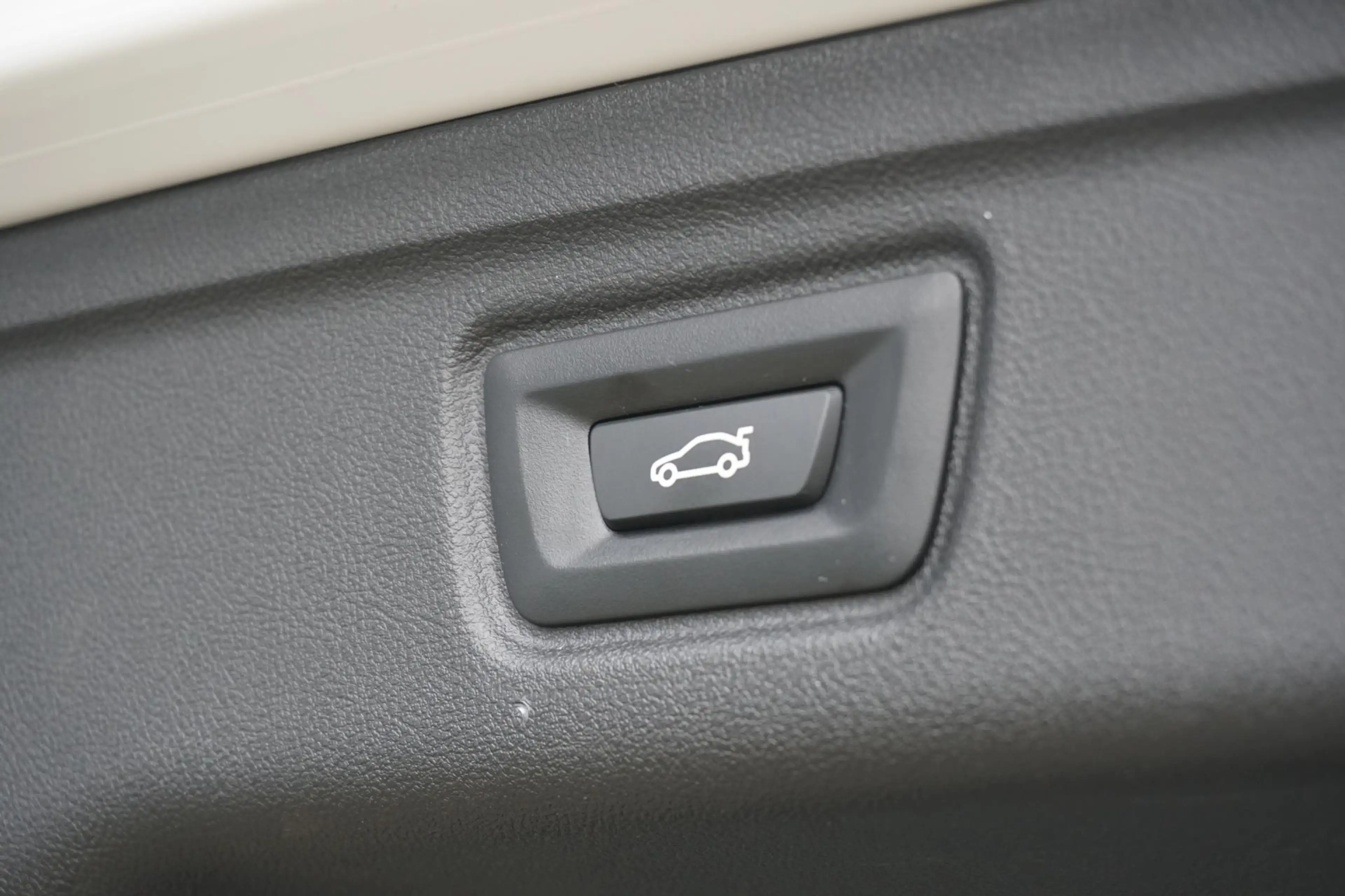 BMW 330 3-serie Touring 330i High Executive Edition M + IN — photo 14