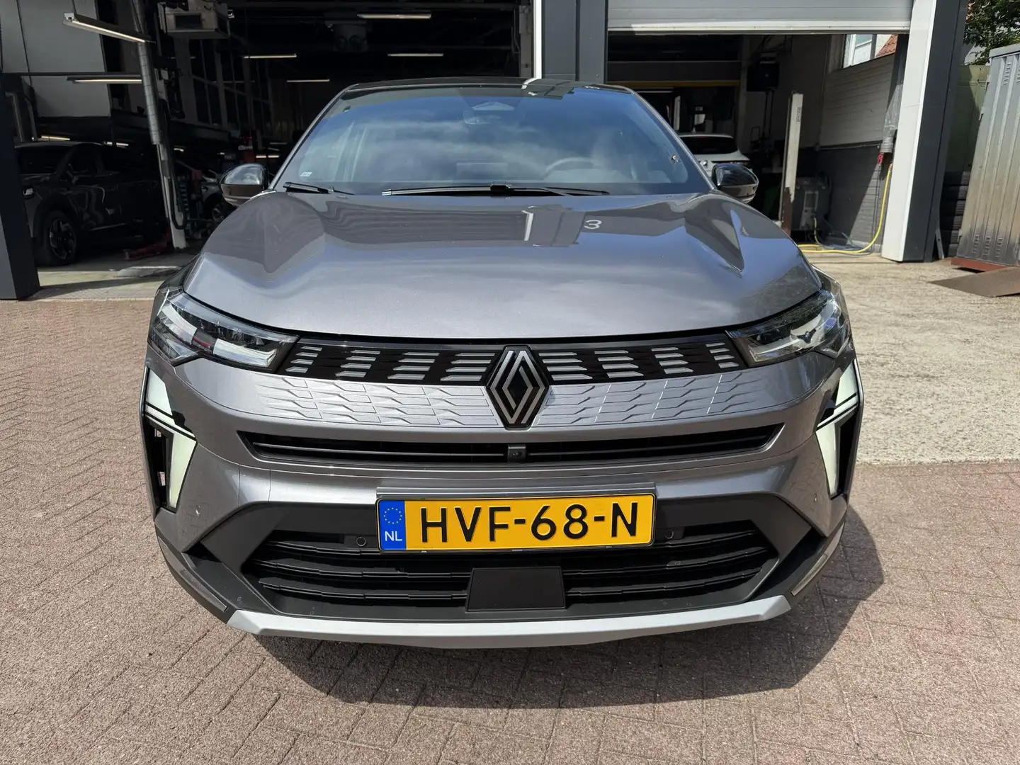 Renault Symbioz 1.6 E-Tech 145 Iconic+Pack Light&Sound!! Grijs - 2