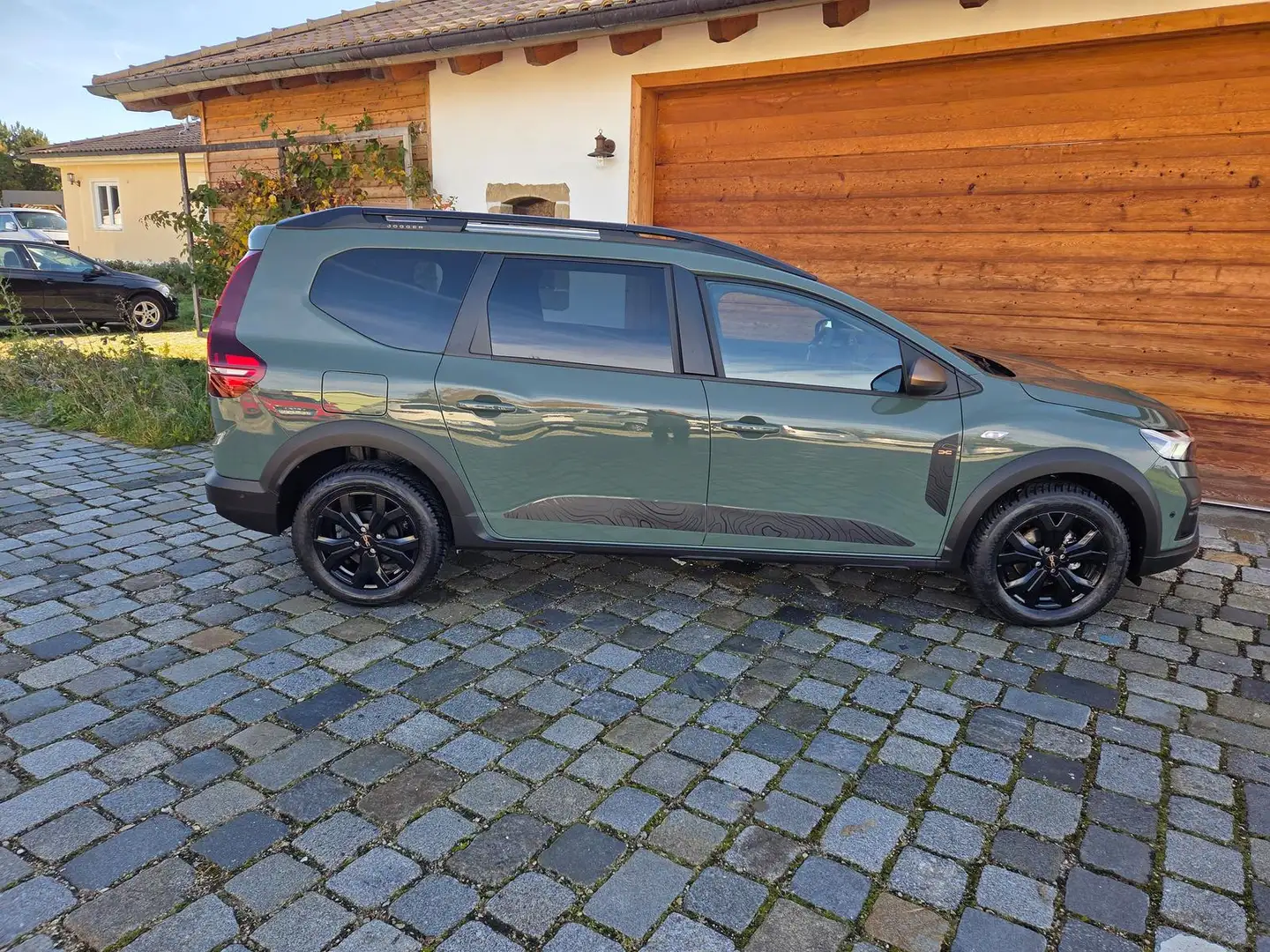 Dacia Jogger 1.0|PDCv+h+RFK|GRA|Navi|Szhz|Extreme+ Grau - 1