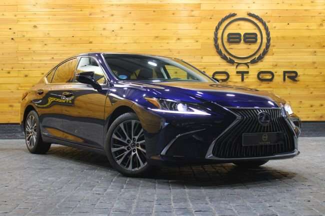 Lexus ES 300 300h Premium - foto 1