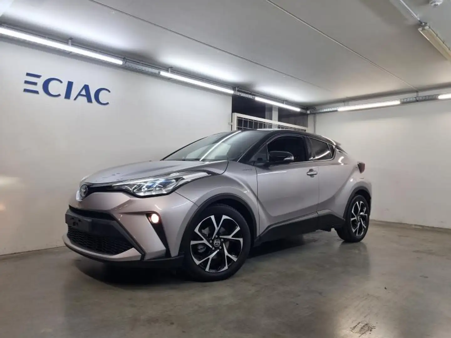Toyota C-HR C-LUB BI-TONE Grijs - 1