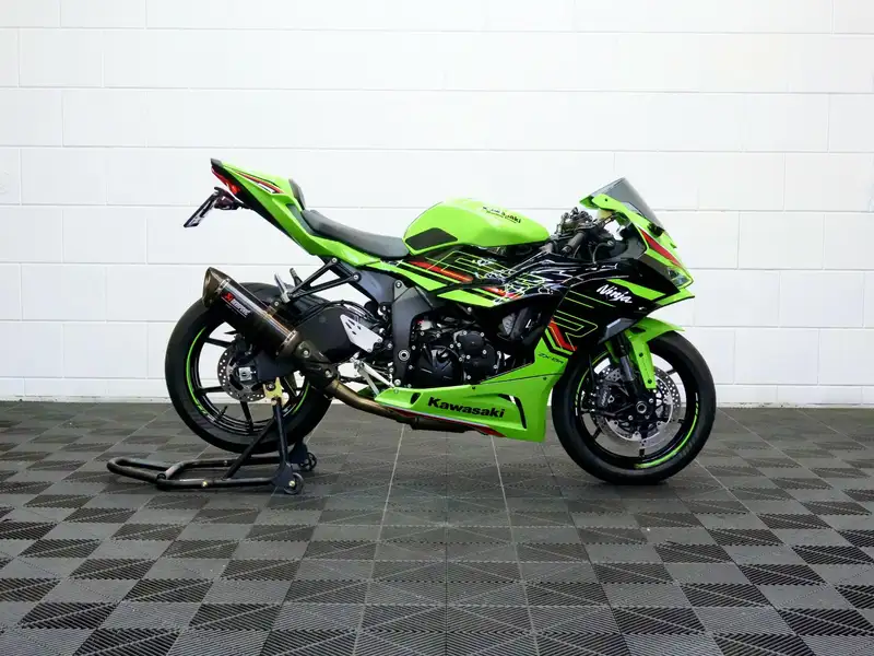 Kawasaki Ninja ZX-6R - foto 2