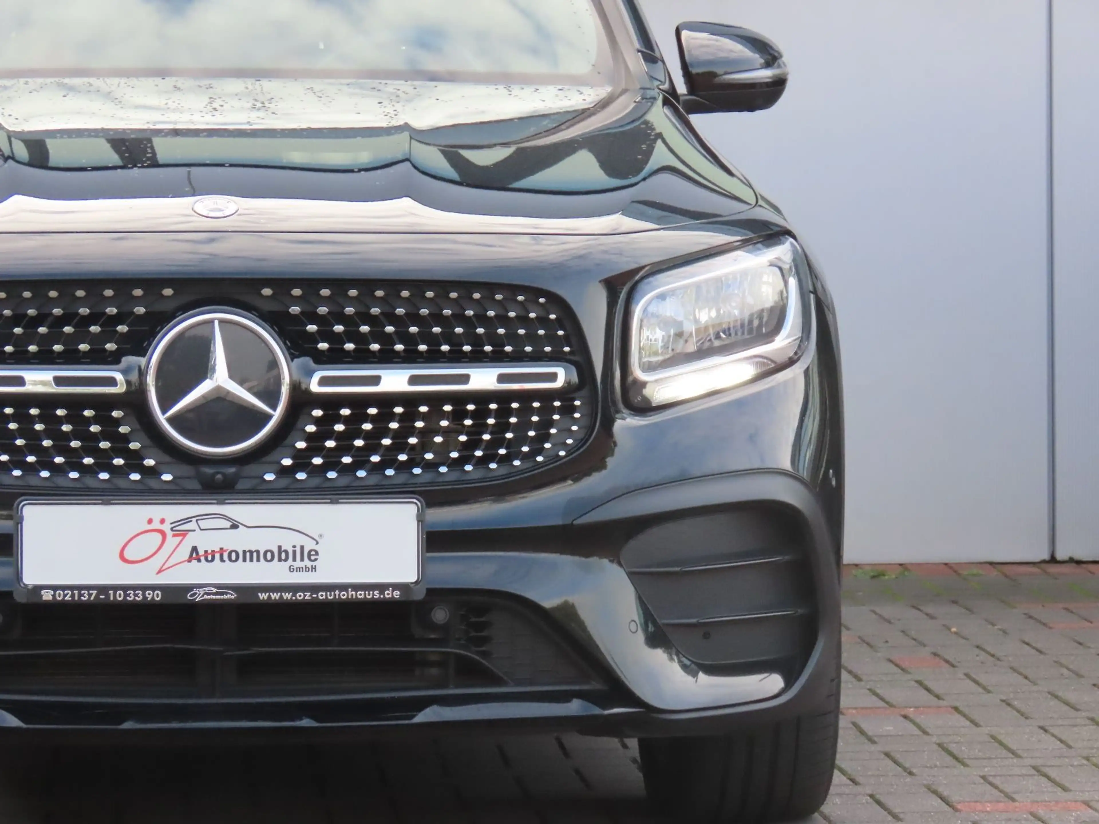 Mercedes-Benz GLB 200 d Autom. AMG-Line Leder Sitzheizung 360° — photo 4