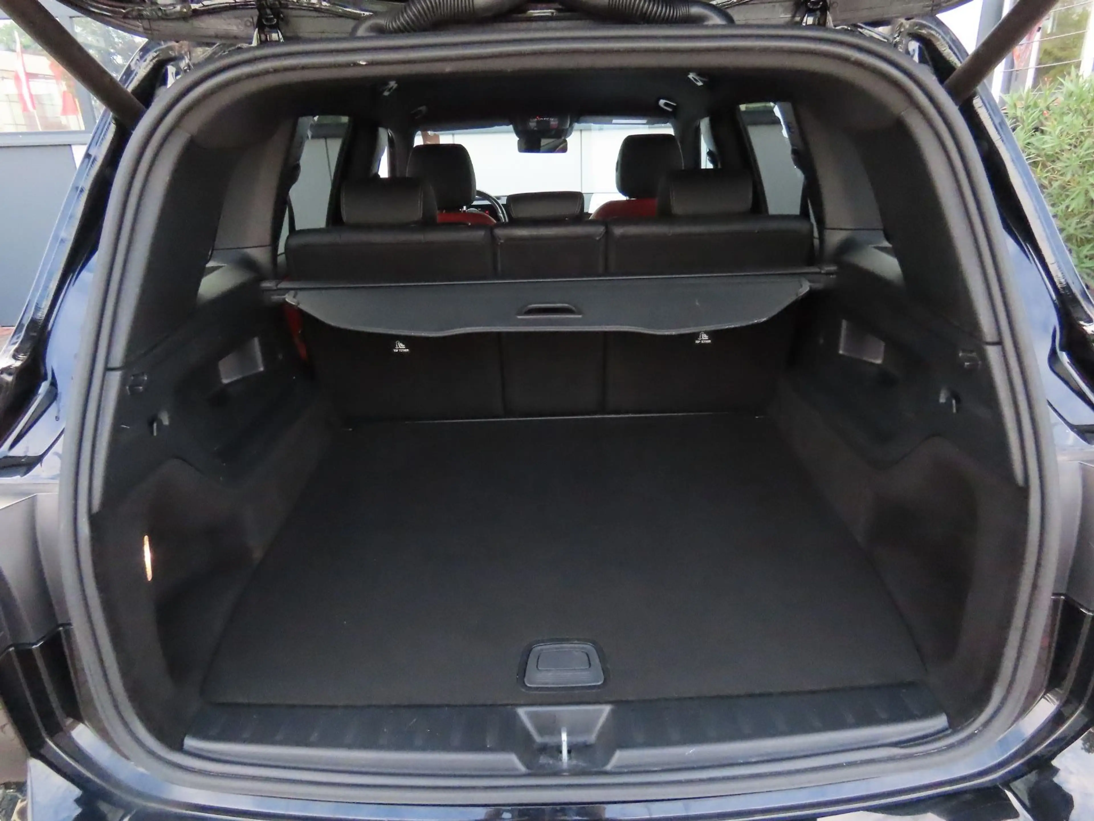Mercedes-Benz GLB 200 d Autom. AMG-Line Leder Sitzheizung 360° — photo 9