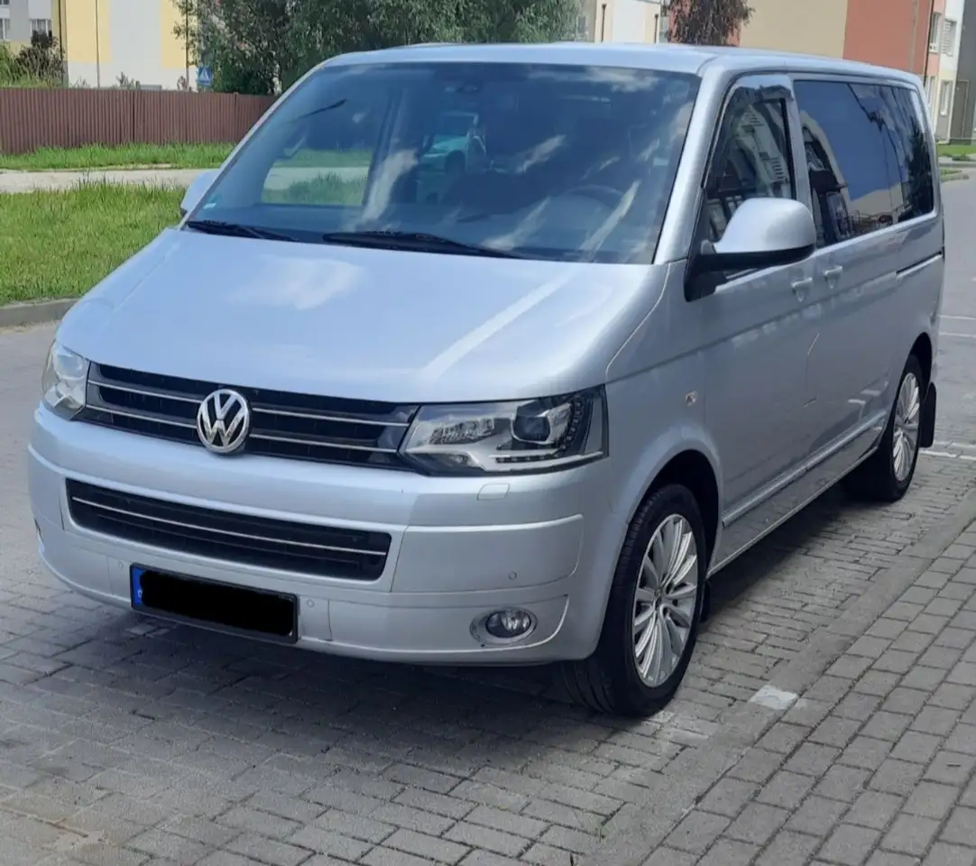 Volkswagen T5 Multivan Highline mit Standheiz.-LED-Dach Monitor-Kamera — photo 1 of 14
