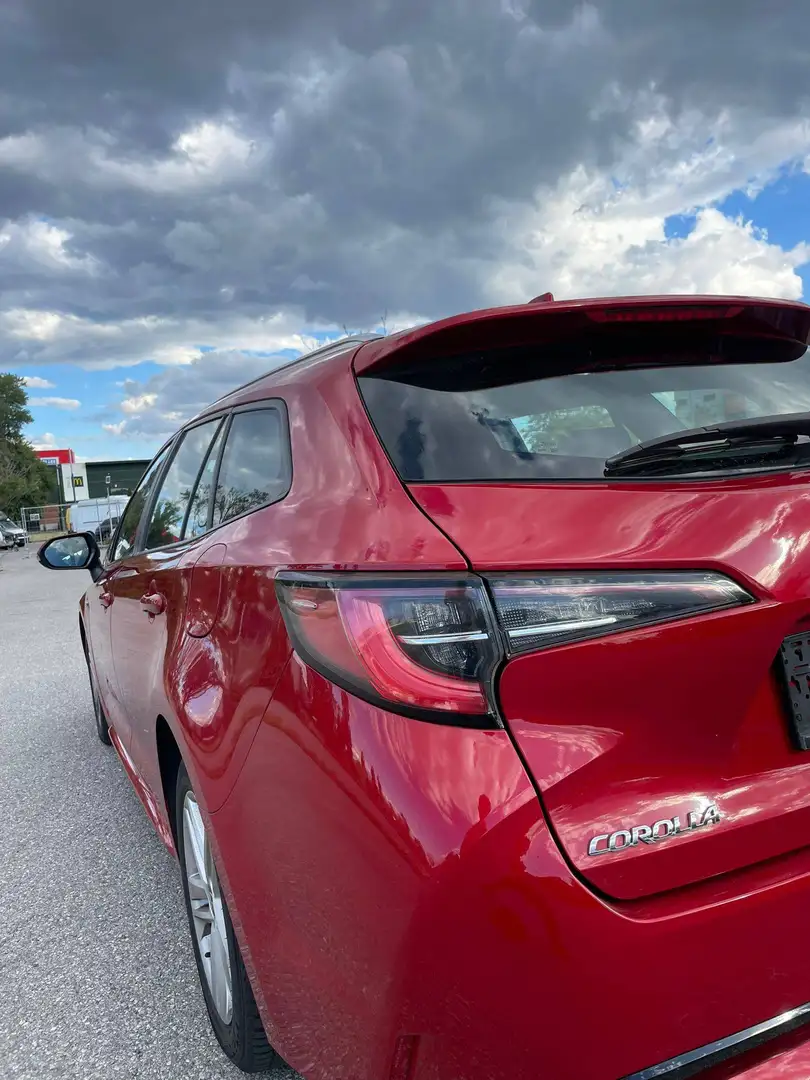Toyota Corolla Hybrid Basis Rot - 2
