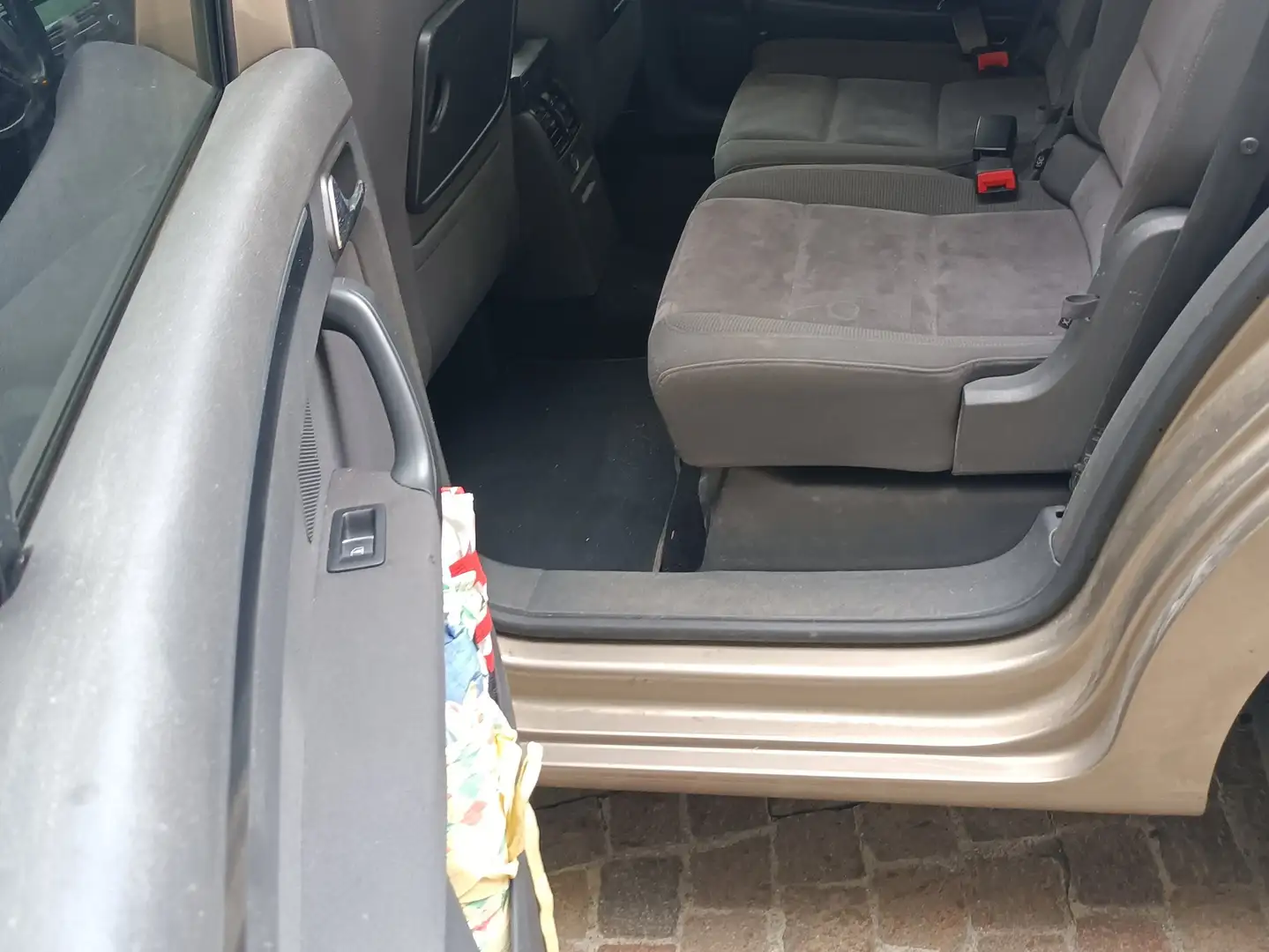 Volkswagen Touran 2.0 Higline diesel 140 cv Oro - 1