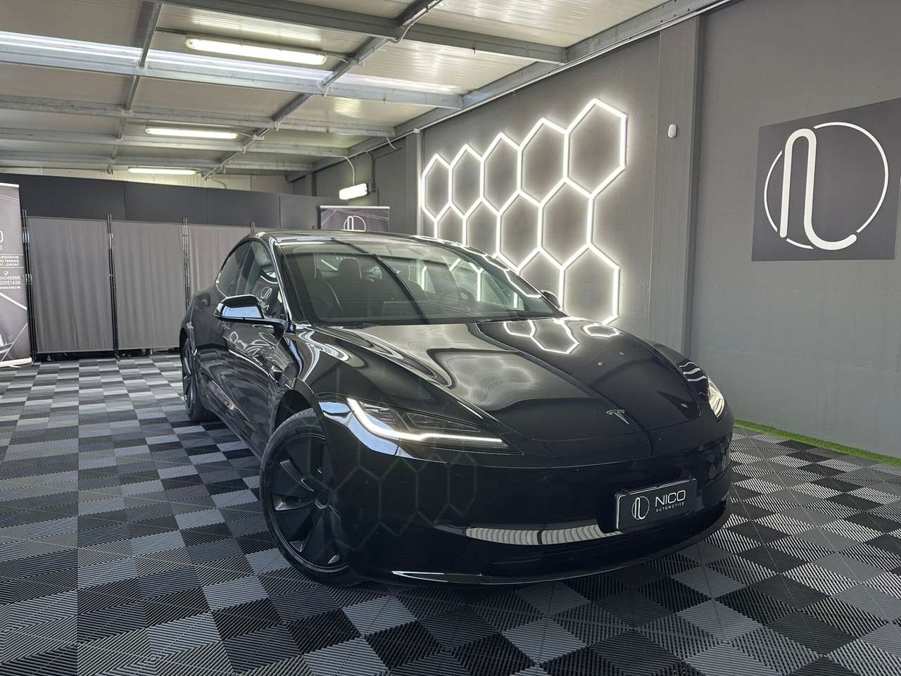 Tesla Model 3 Model 3 NV35 RWD Premium