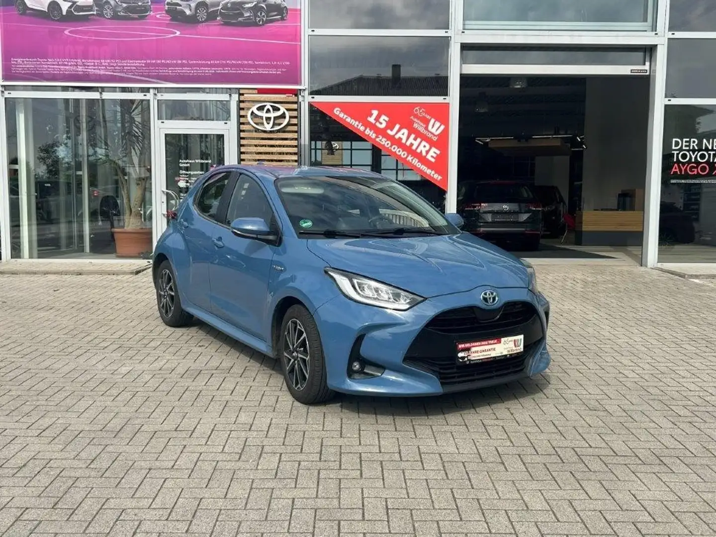 Toyota Yaris Hybrid Club 1.5L LED Apple CarPlay Android Auto Kl Blau - 1