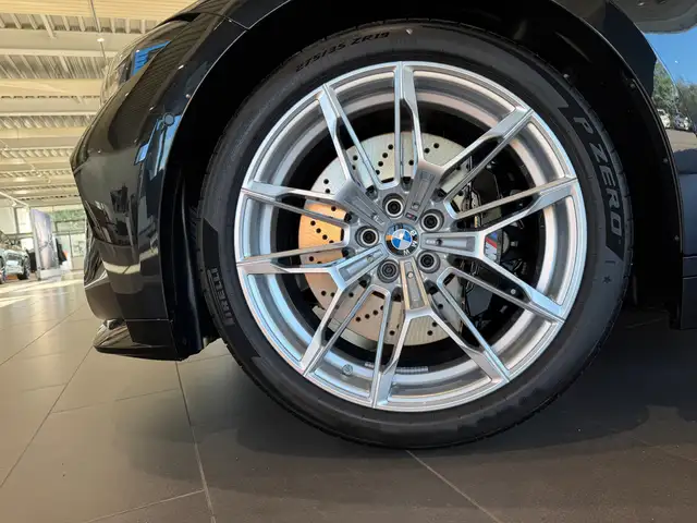 BMW M3 view 11