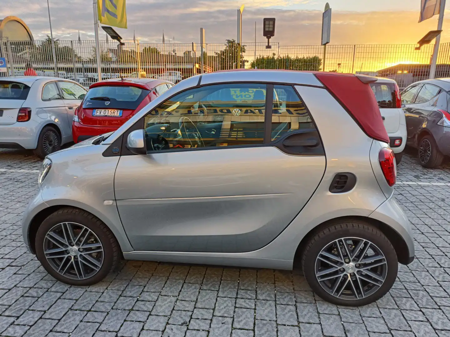 smart forTwo Fortwo Cabrio eq Prime my19 Argent - 2