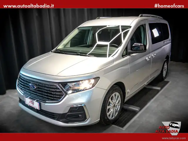 Ford Tourneo GRAND  2.0 122CV aut. TITANIUM | 122CV