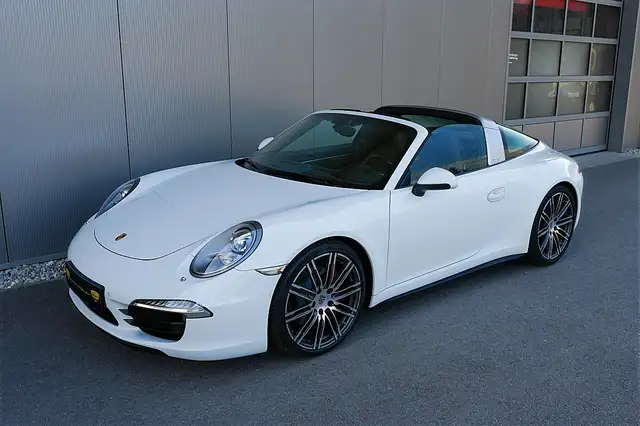 Porsche 991 911 991.1 Targa 4S DSG *Erstlack*Neuzustand* Ansicht 3