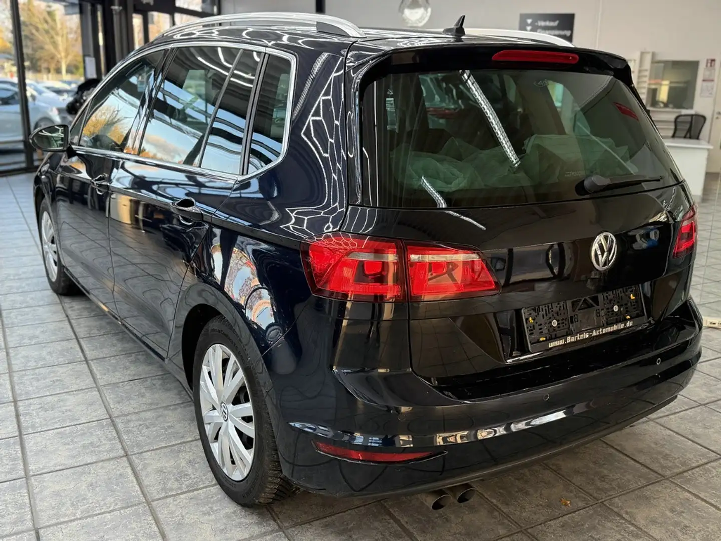 Volkswagen Golf Sportsvan 2.0 TDI Highline, DSG,Leder, Navi Modrá - 2