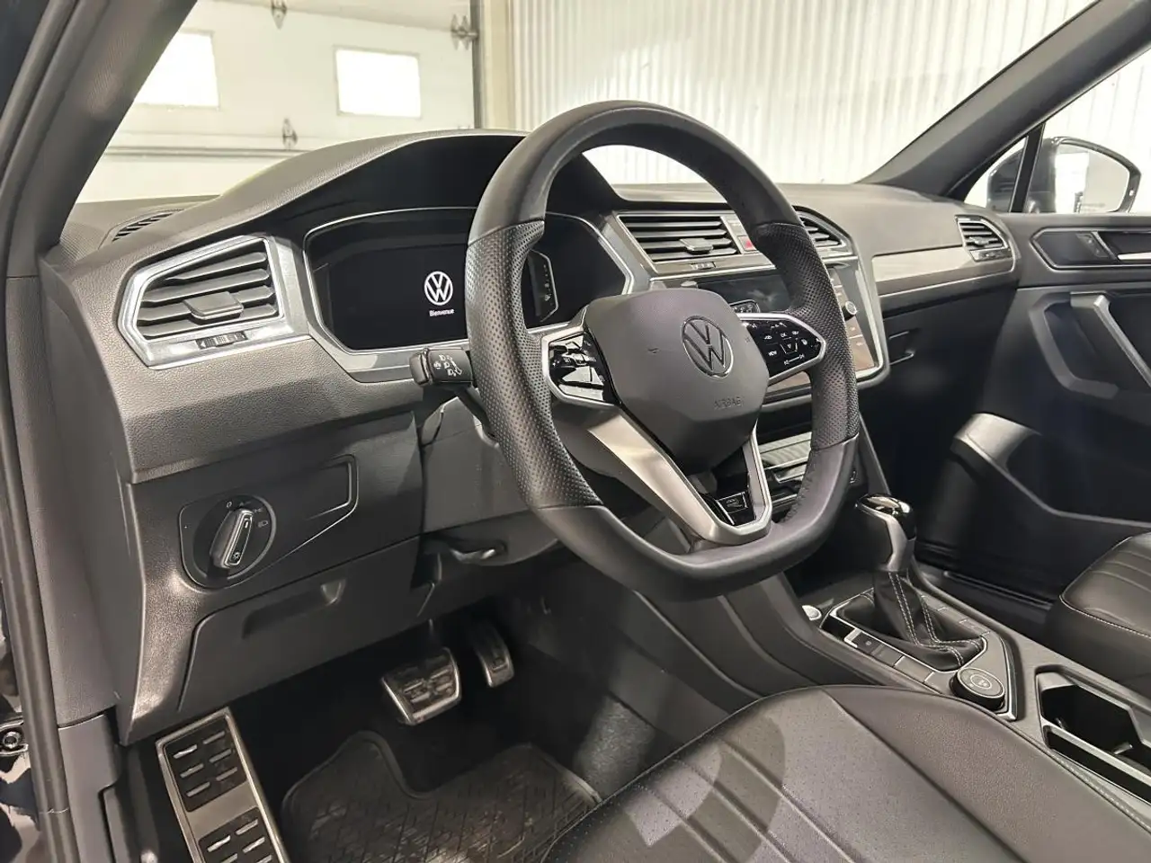 Volkswagen Tiguan снимка Volkswagen Tiguan