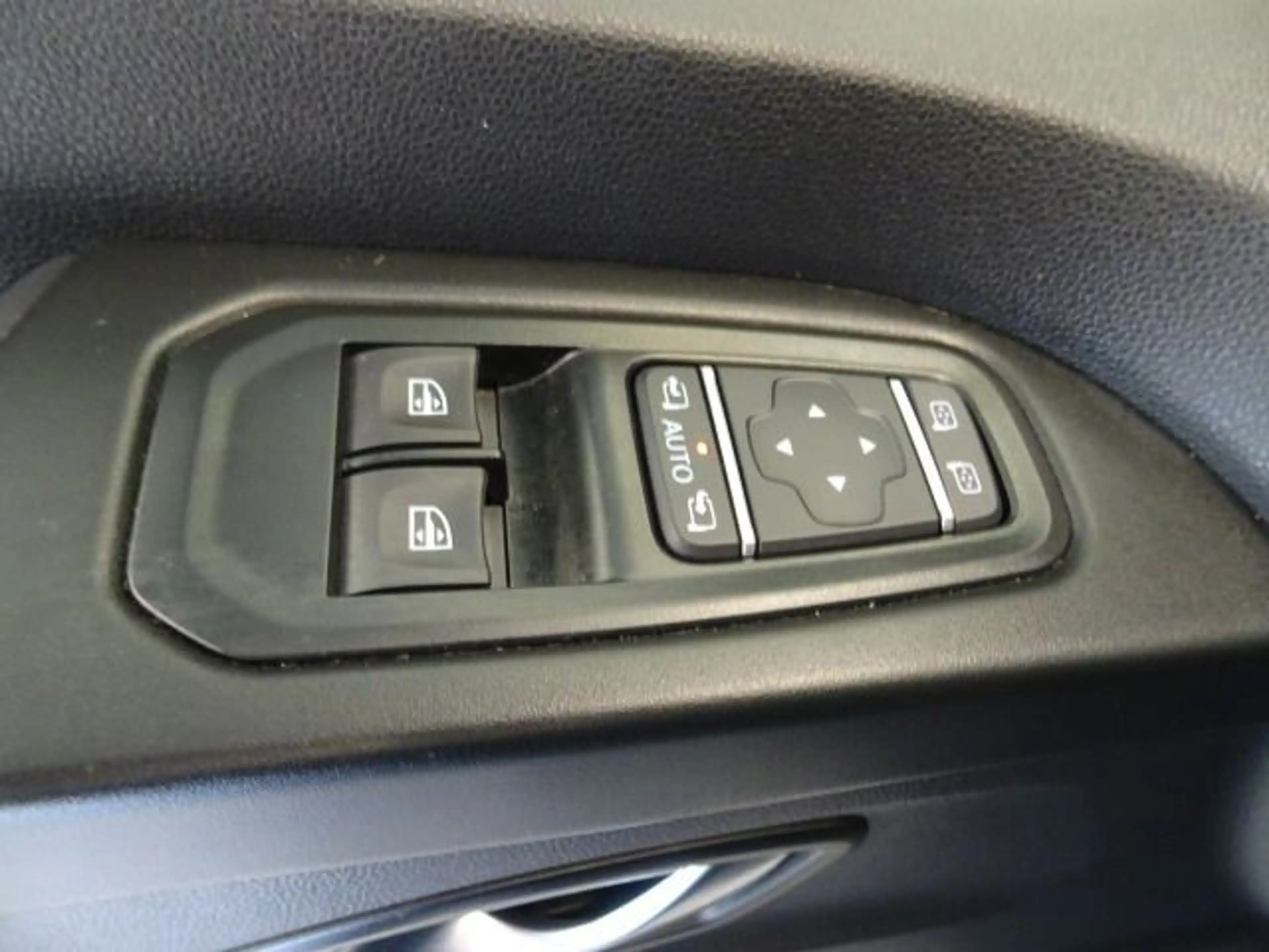 Nissan Primastar 3,0t dCI 150 L2 H1  2 Schiebetüren — photo 10