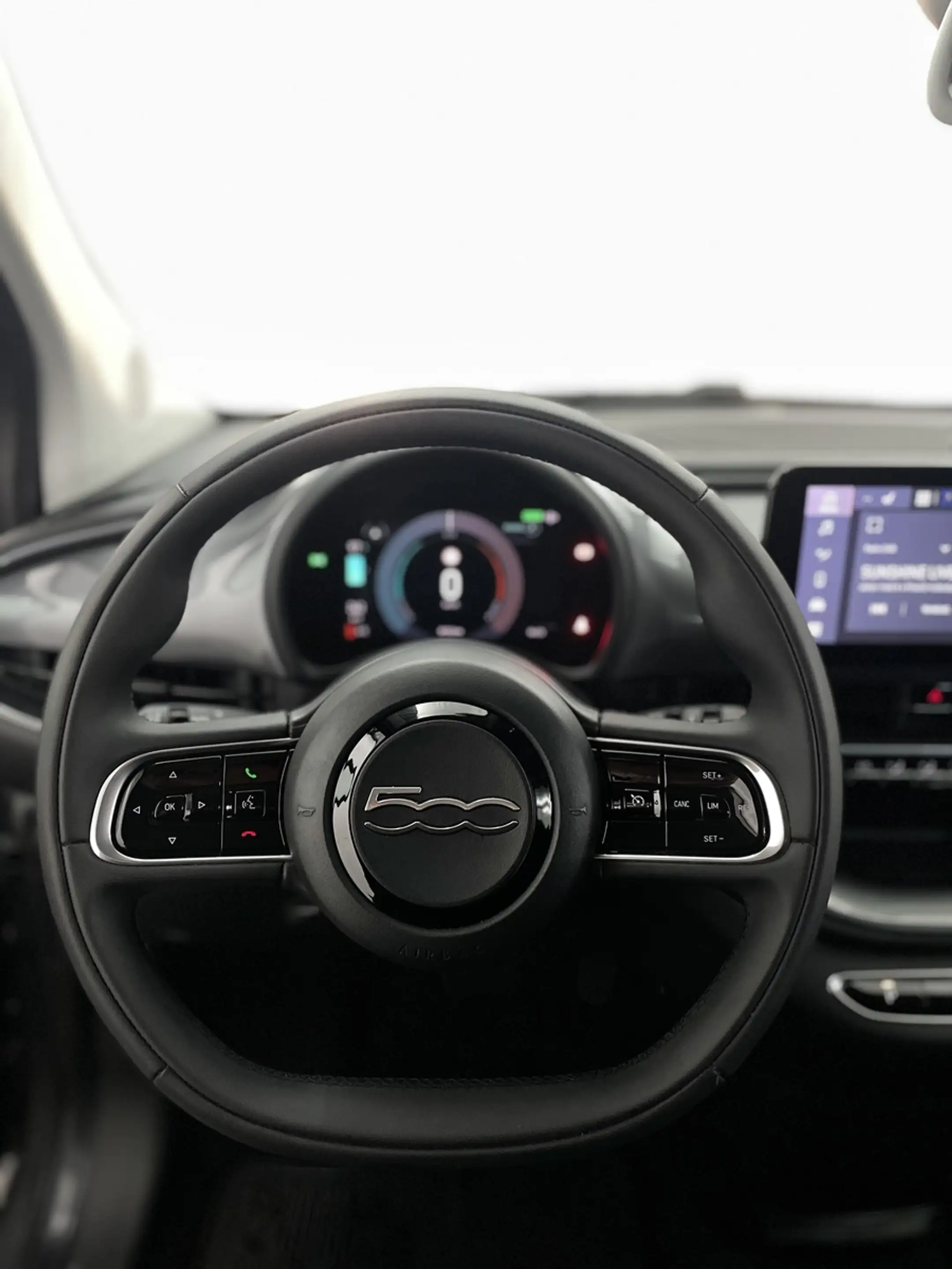 Fiat 500e 42KWH STYLE+KOMFORT+KAMERA+SITZHEIZUNG+ — photo 15