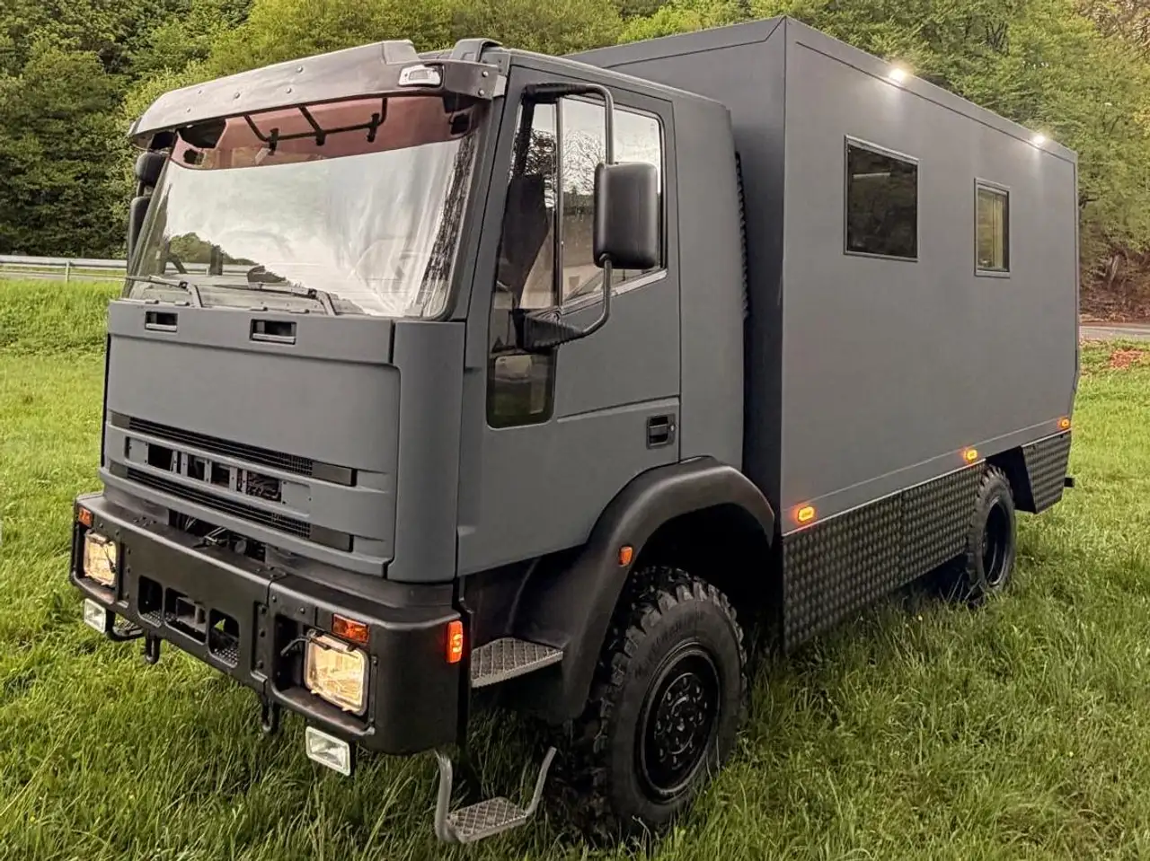 Iveco Expeditionsmobil autark Iveco FF95E 7.5t Wohnmobil, foto 3