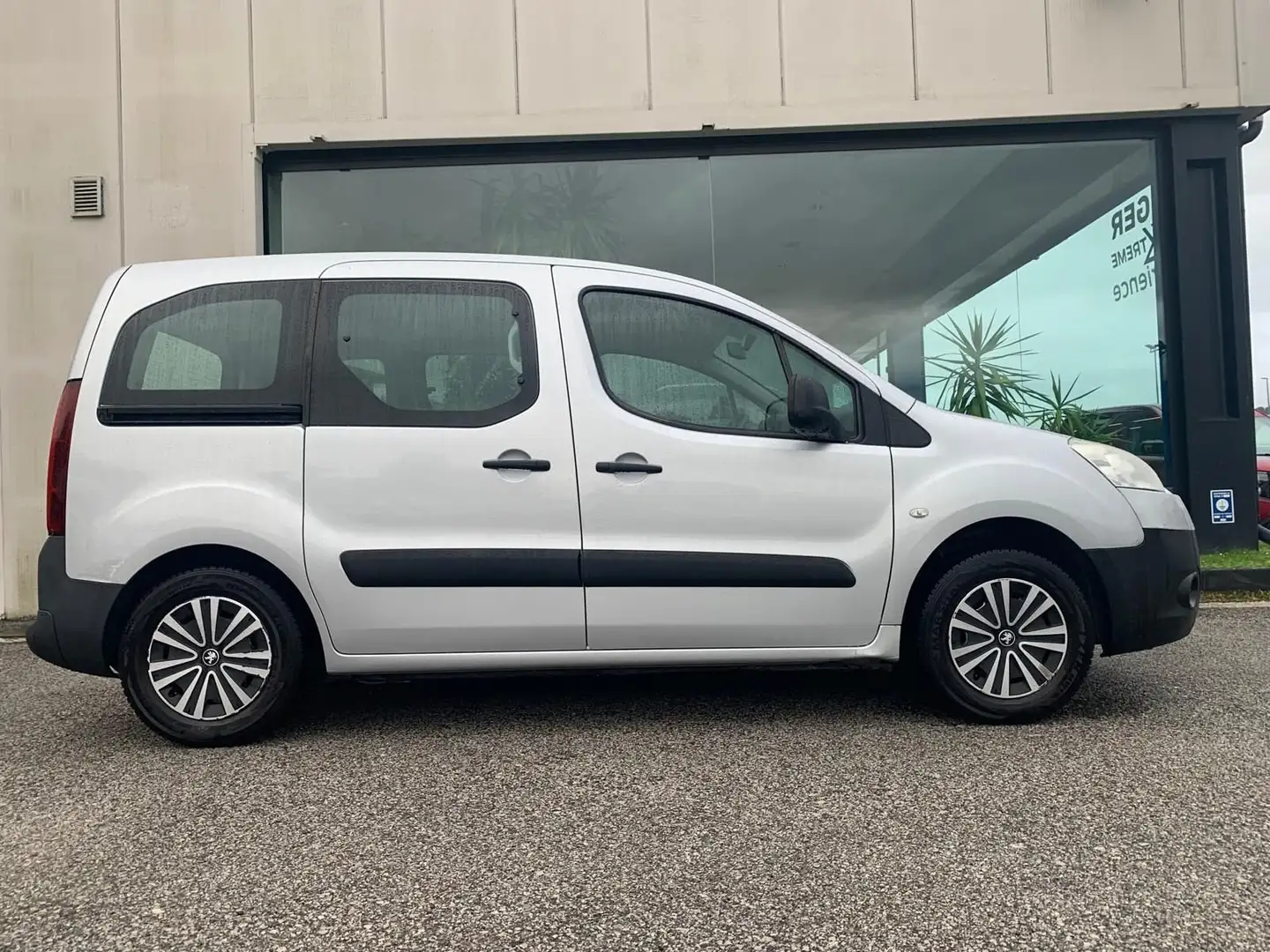 Peugeot Partner Tepee 5 posti - 1.6 HDi 92cv Argento - 2